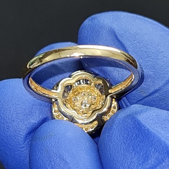 Beautiful diamond ring size 6  - Part 1 - Picture 11 of 16